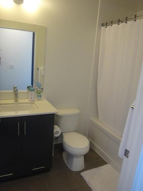 Square One Fully Furnished Suite ميسيسوجا المظهر الخارجي الصورة