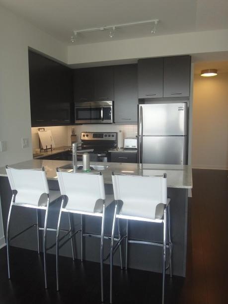 Square One Fully Furnished Suite ميسيسوجا المظهر الخارجي الصورة